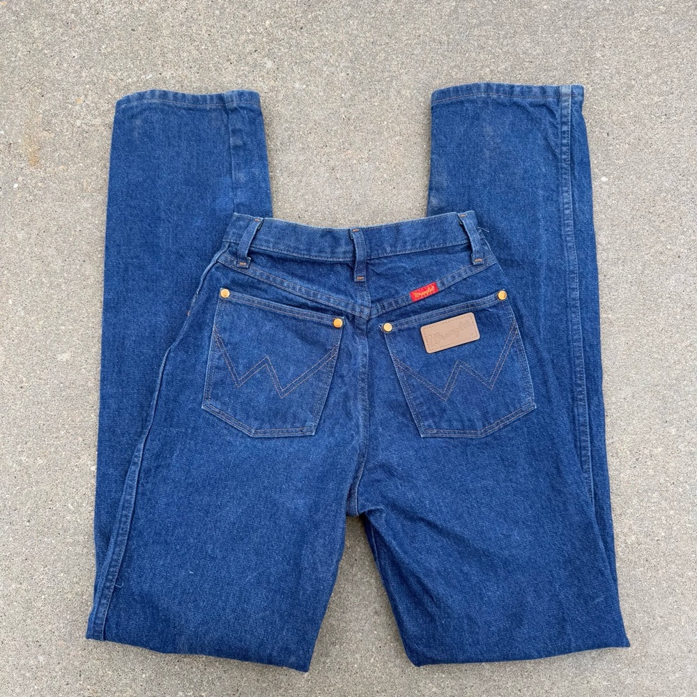 Y2K Wrangler 12MWZG Classic Fit Long Rise Cowgirl Cut Tapered Leg Jeans 3/4x34